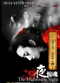 美女脱个精光